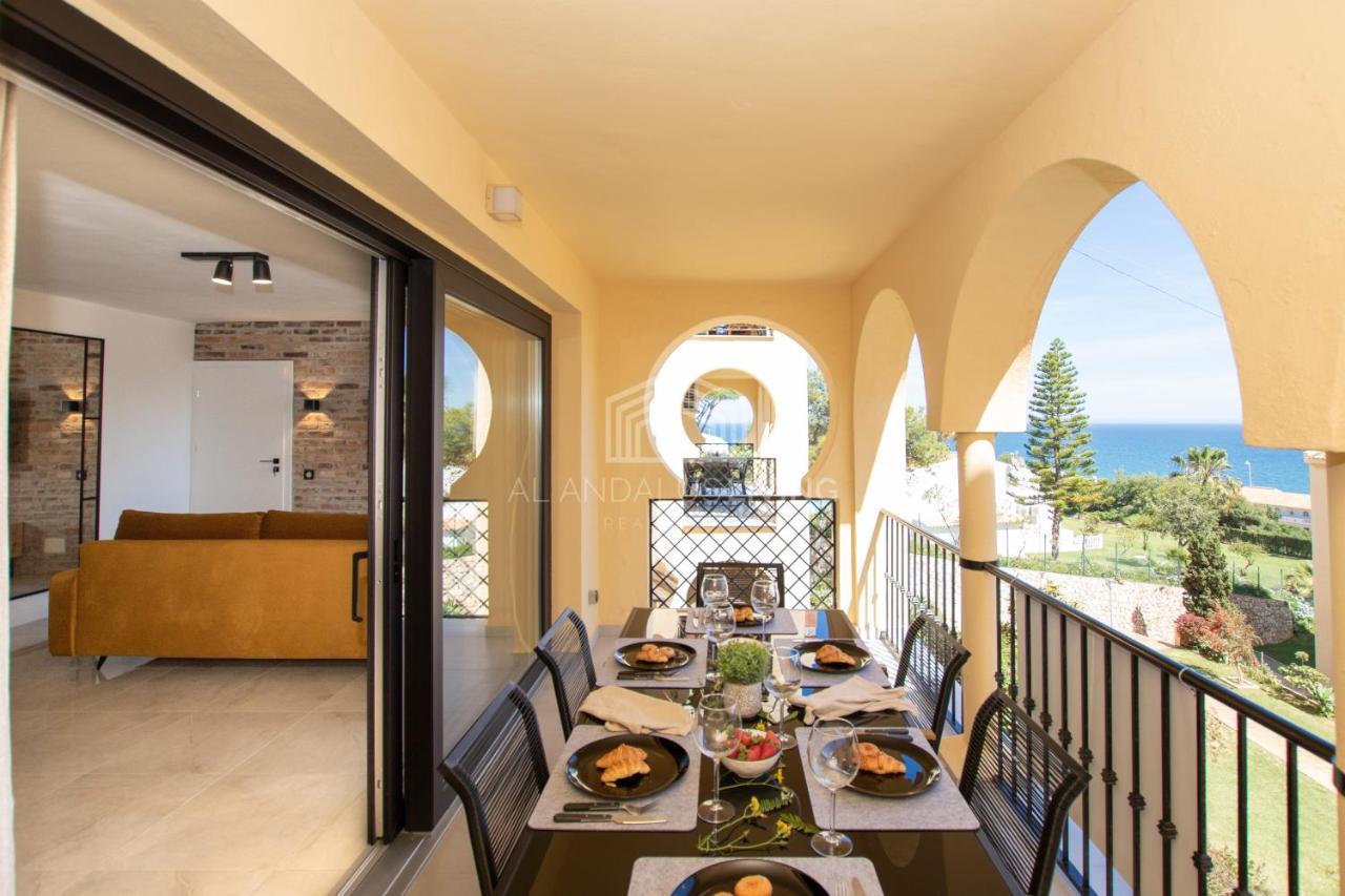 Apartamento Contemporary Loft Style With Amazing Sea Views And With Direct Access To The Beach From The Community *